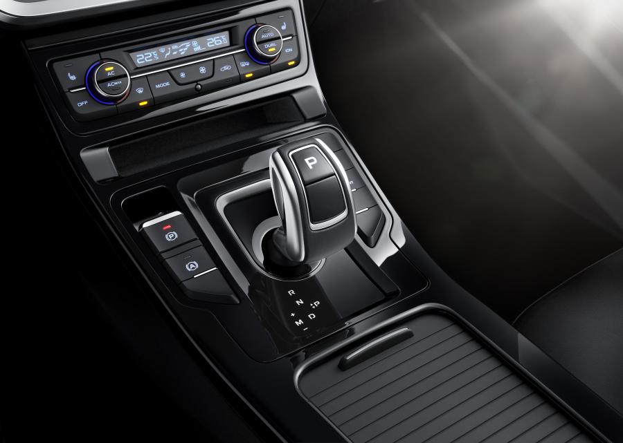 Детали интерьера Geely Emgrand GS Dynamic (FE-7) 2019 года  (фото 12 из 16)